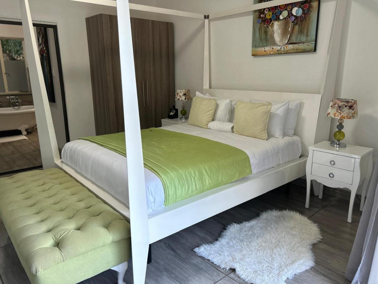 Calla Lily Guesthouse Mbombela Exterior photo