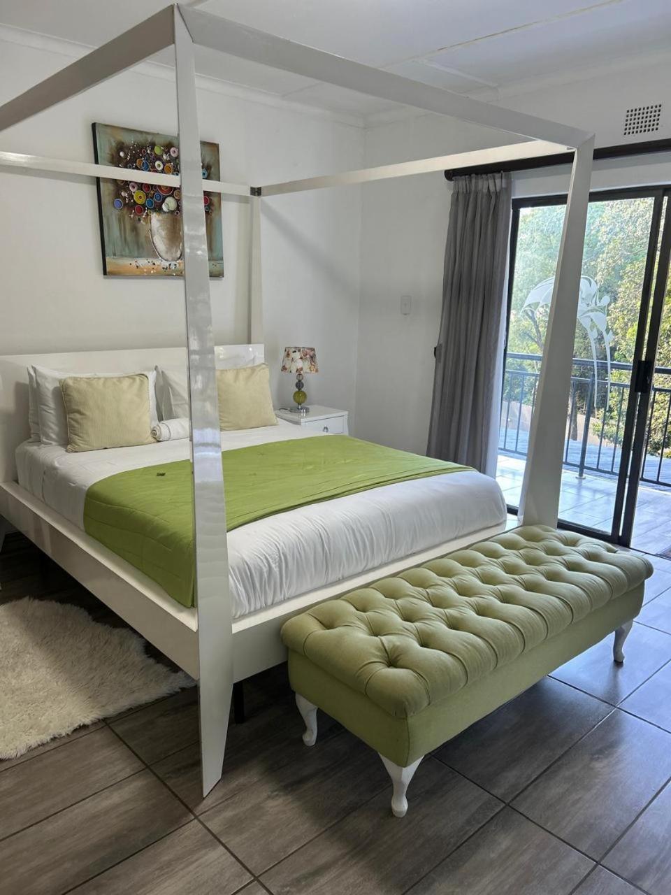 Calla Lily Guesthouse Mbombela Exterior photo