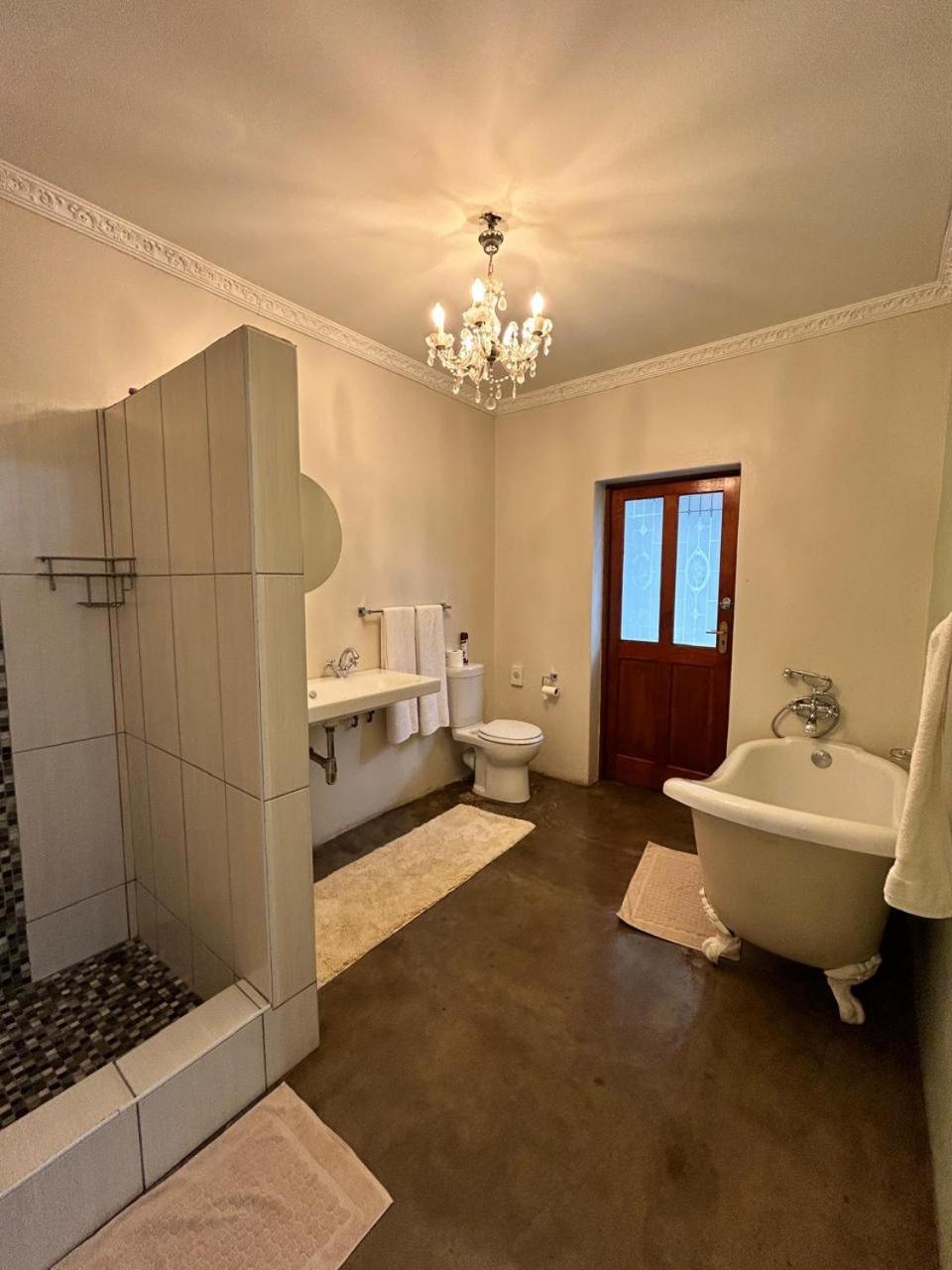Calla Lily Guesthouse Mbombela Exterior photo